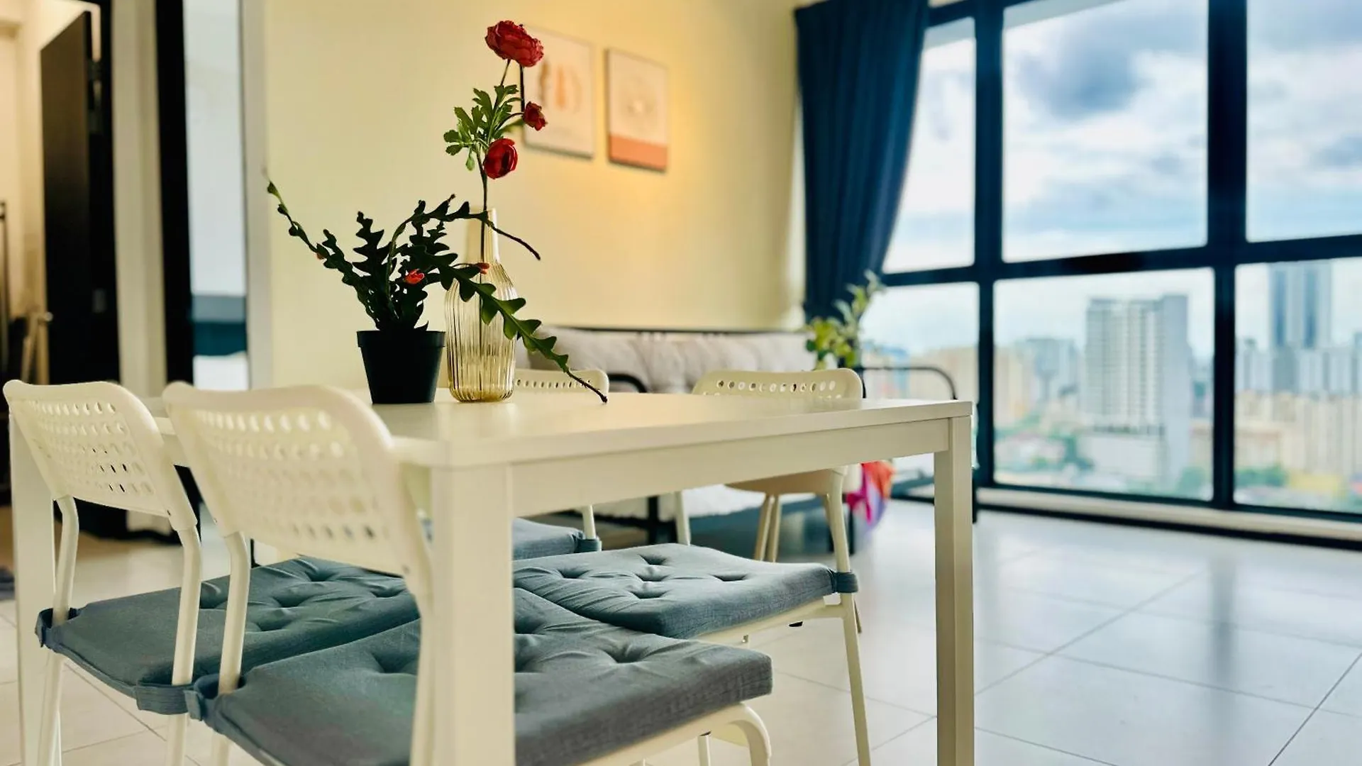 Spacious 3Br Retreat Comfort & Convenience In Prime Location 2-10Pax Jelutong 0*,